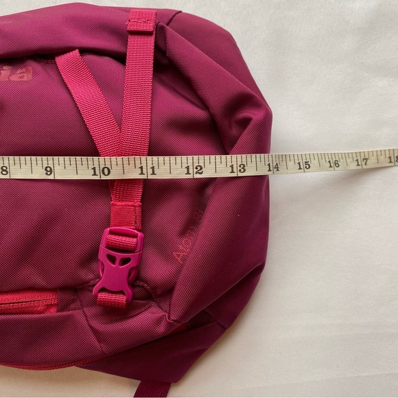 NWOT Patagonia Mulberry Atom Sling 8L Bag - Picture 15 of 16